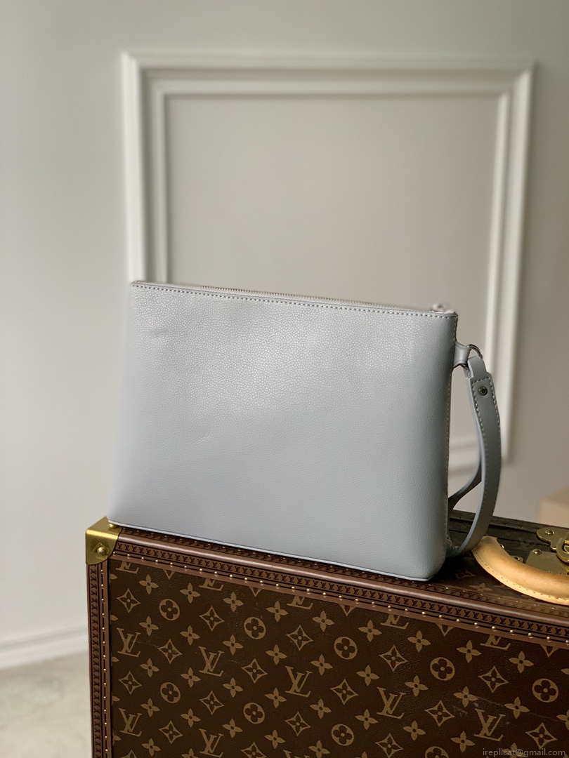 Louis Vuitton M69836 LV Aerogram Pochette iPad M69837 Gray