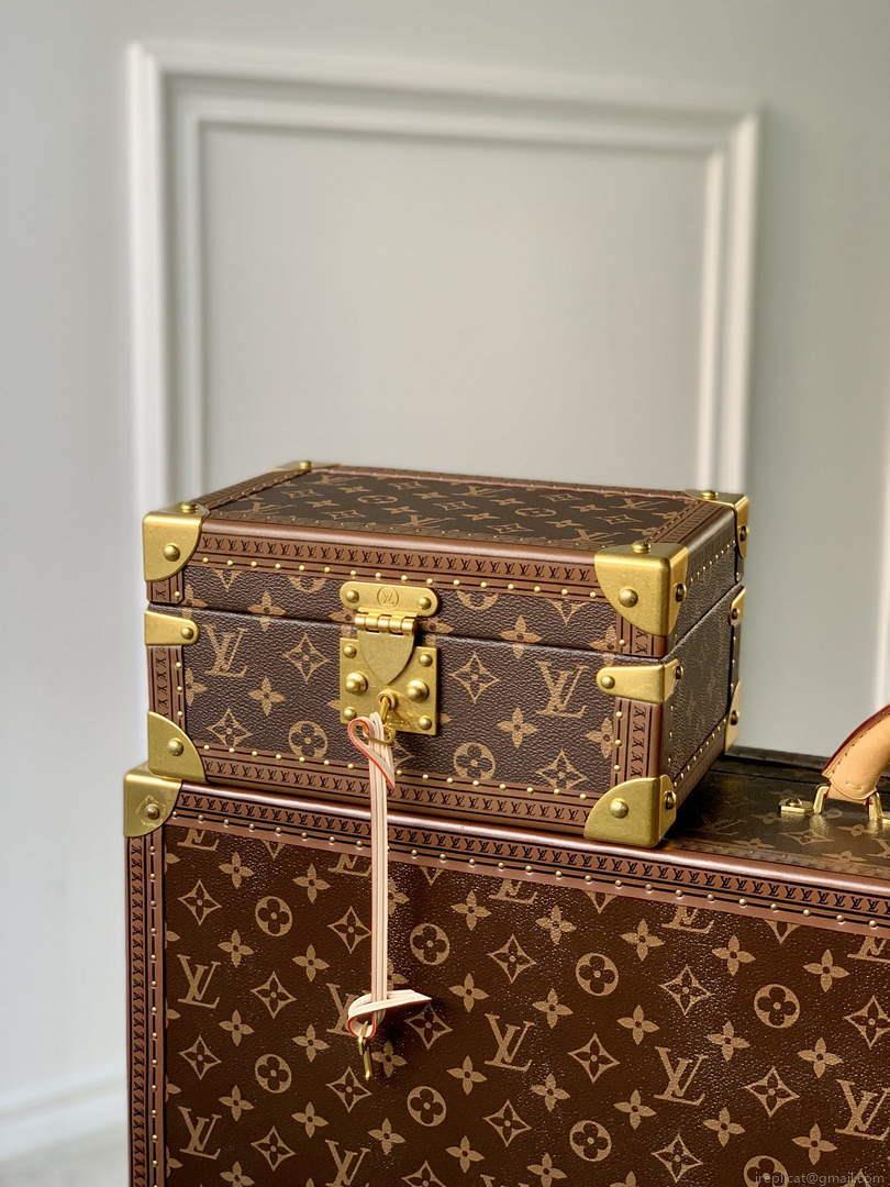 LV M20292 Louis Vuitton Coffret Tresor 24 Case Pink