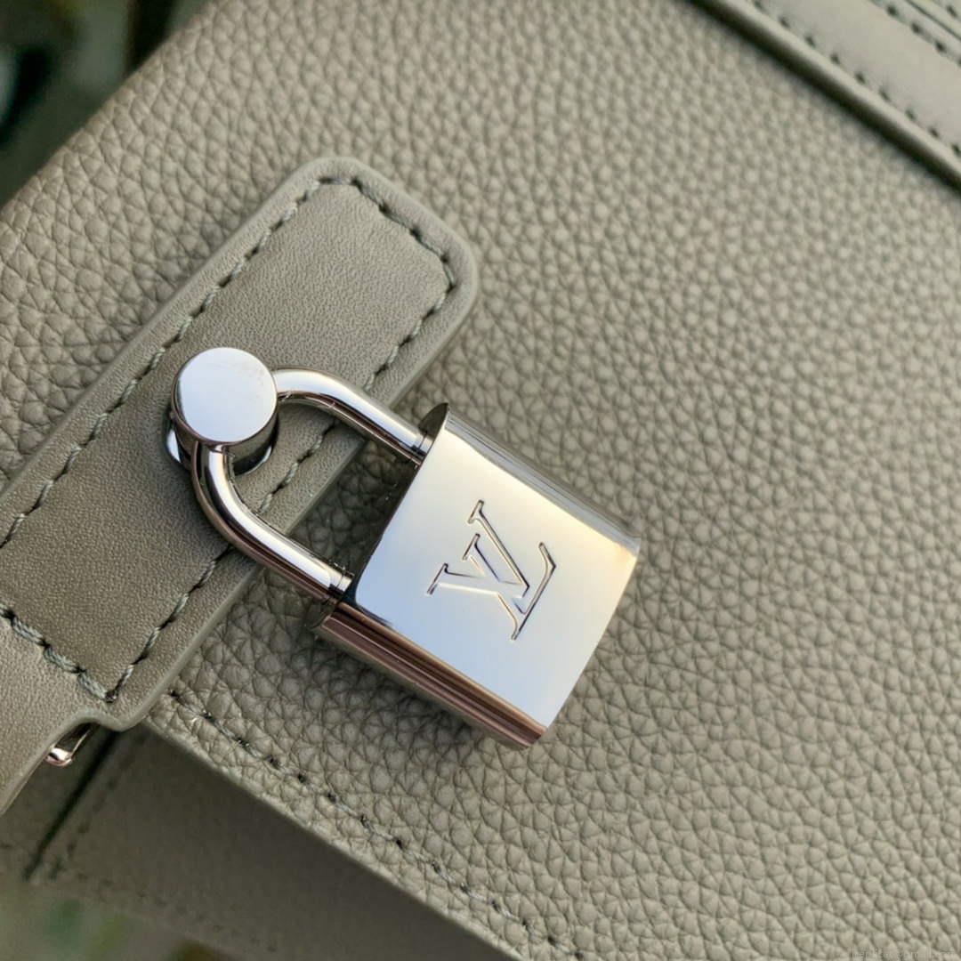 LV M21542 Louis Vuitton Takeoff Tote Bag Khaki