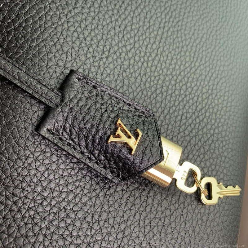 LV M22914 Louis Vuitton Lock It MM Bag Black