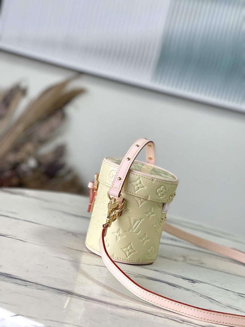 LV M24099 Louis Vuitton Astor Monogram Vernis Bag Yellow