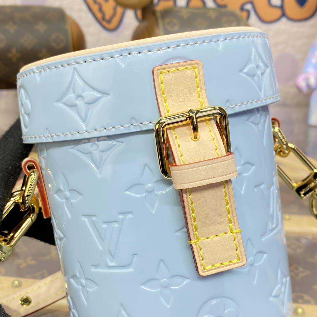 LV M24099 Louis Vuitton Astor Monogram Vernis Bag Blue