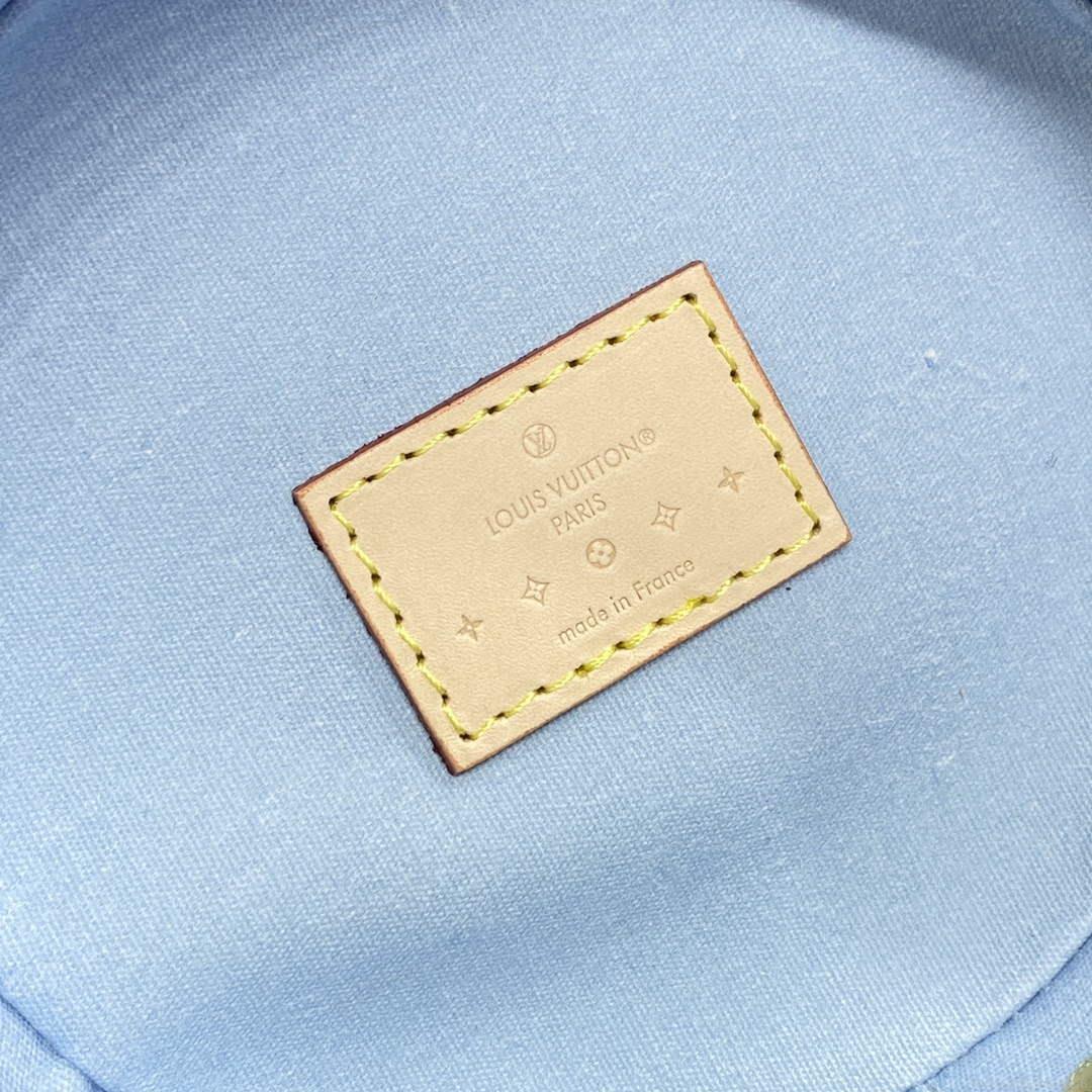 LV M24099 Louis Vuitton Astor Monogram Vernis Bag Blue