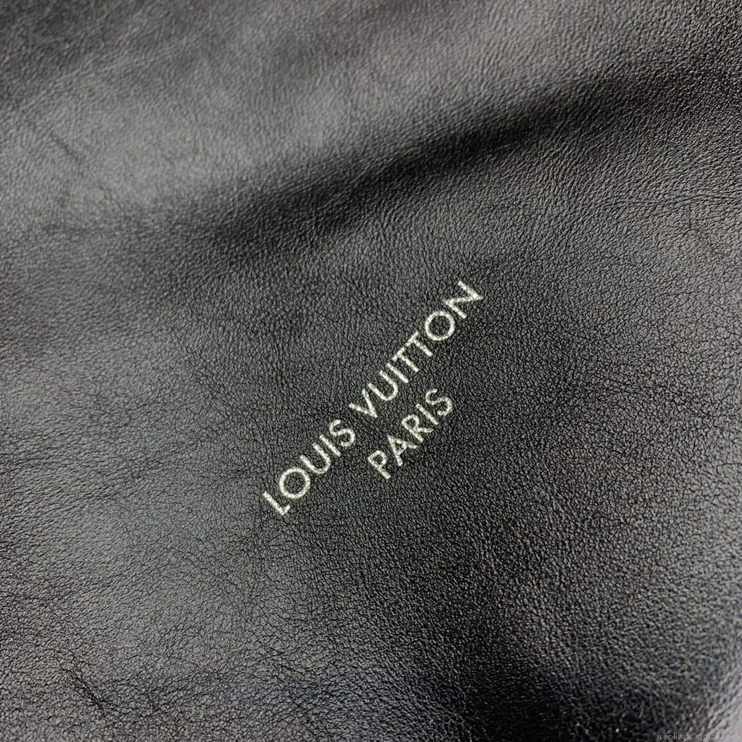 LV M25143 Louis Vuitton CarryAll Dark MM Handbag Black