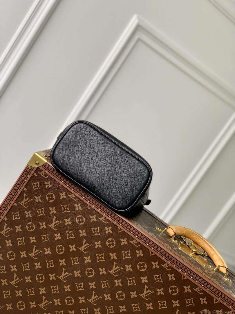 LV M24006 Louis Vuitton Lock and Walk Bucket Bag Black