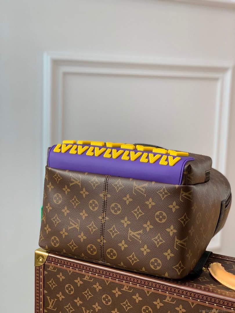 LV M57965 Louis Vuitton Discovery Backpack Monogram