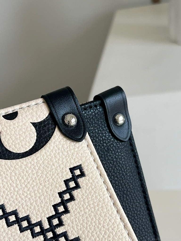 Louis Vuitton M46016 LV M46015 Onthego MM Monogram Crame
