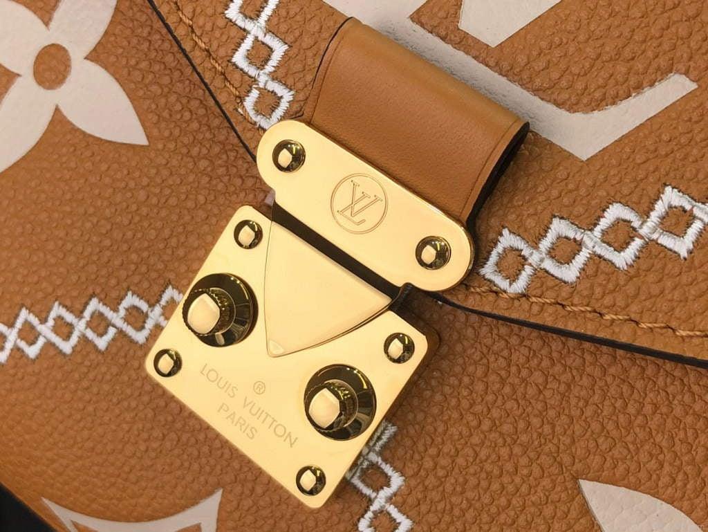 Louis Vuitton M46018 LV M46028 Pochette Metis Monogram Arizona Brown