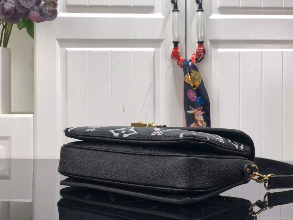 Louis Vuitton M46028 LV M46018 Pochette Metis Monogram Black