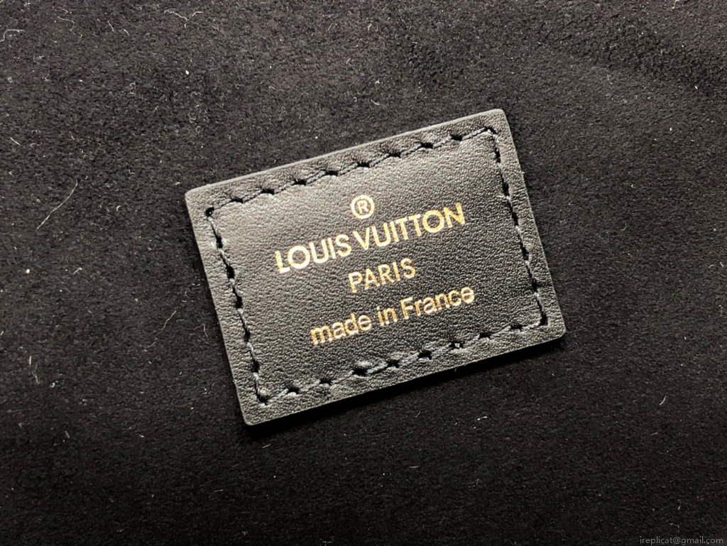 Louis Vuitton M46028 LV M46018 Pochette Metis Monogram Black