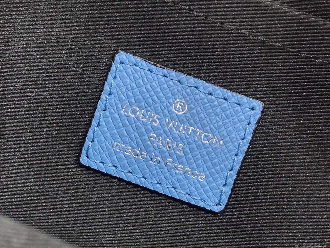 LV M30242 Louis Vuitton Outdoor Messenger Taiga Leather Blue