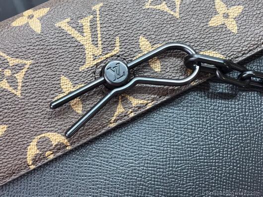 LV M30583 Louis Vuitton Pochette Voyage Steamer Bag Black