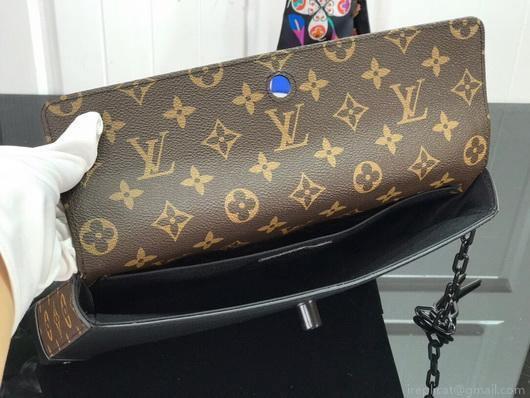 LV M30583 Louis Vuitton Pochette Voyage Steamer Bag Black