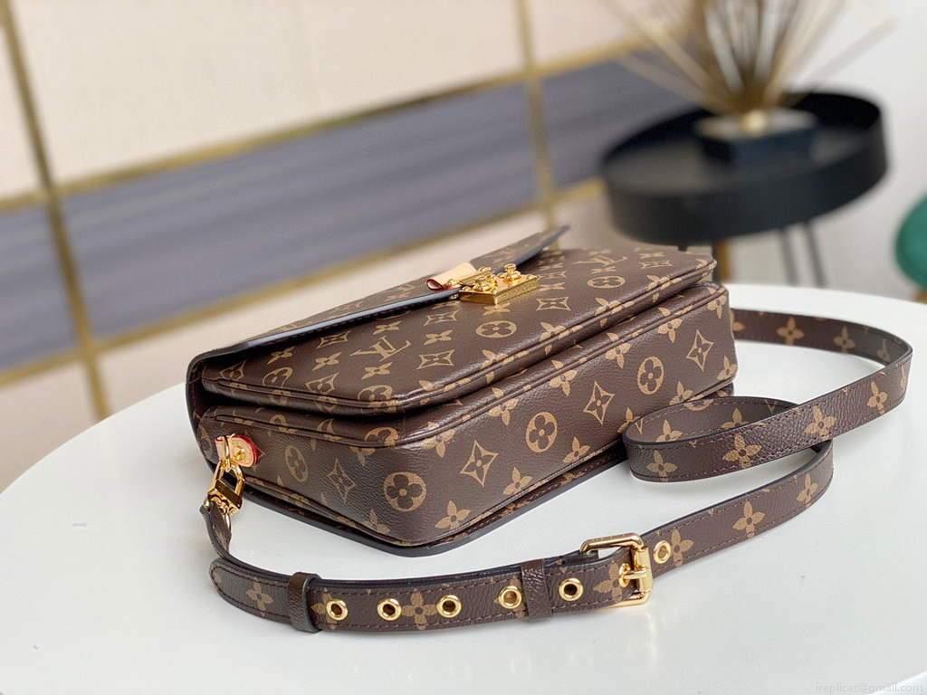LV M44875 Louis Vuitton M44876 Pochette Metis Monogram Canvas