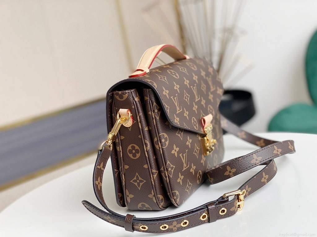 LV M44875 Louis Vuitton M44876 Pochette Metis Monogram Canvas