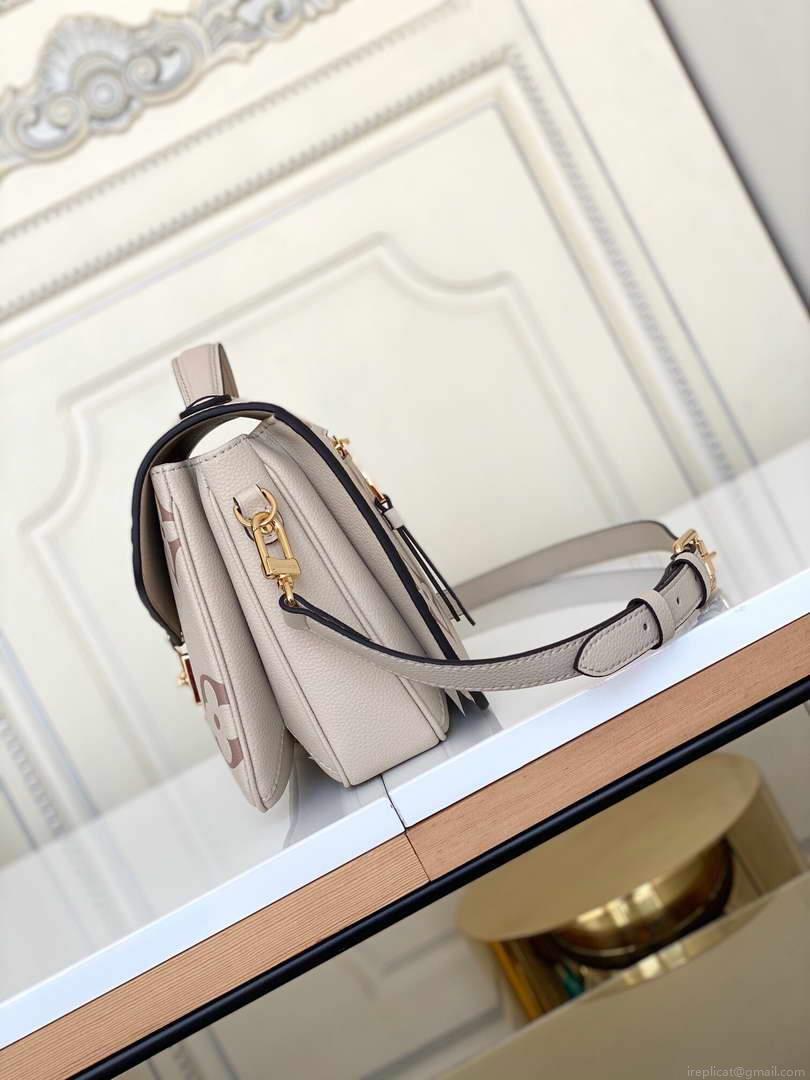 LV M45596 Louis Vuitton Pochette Métis M45773 Bag Cream Pink