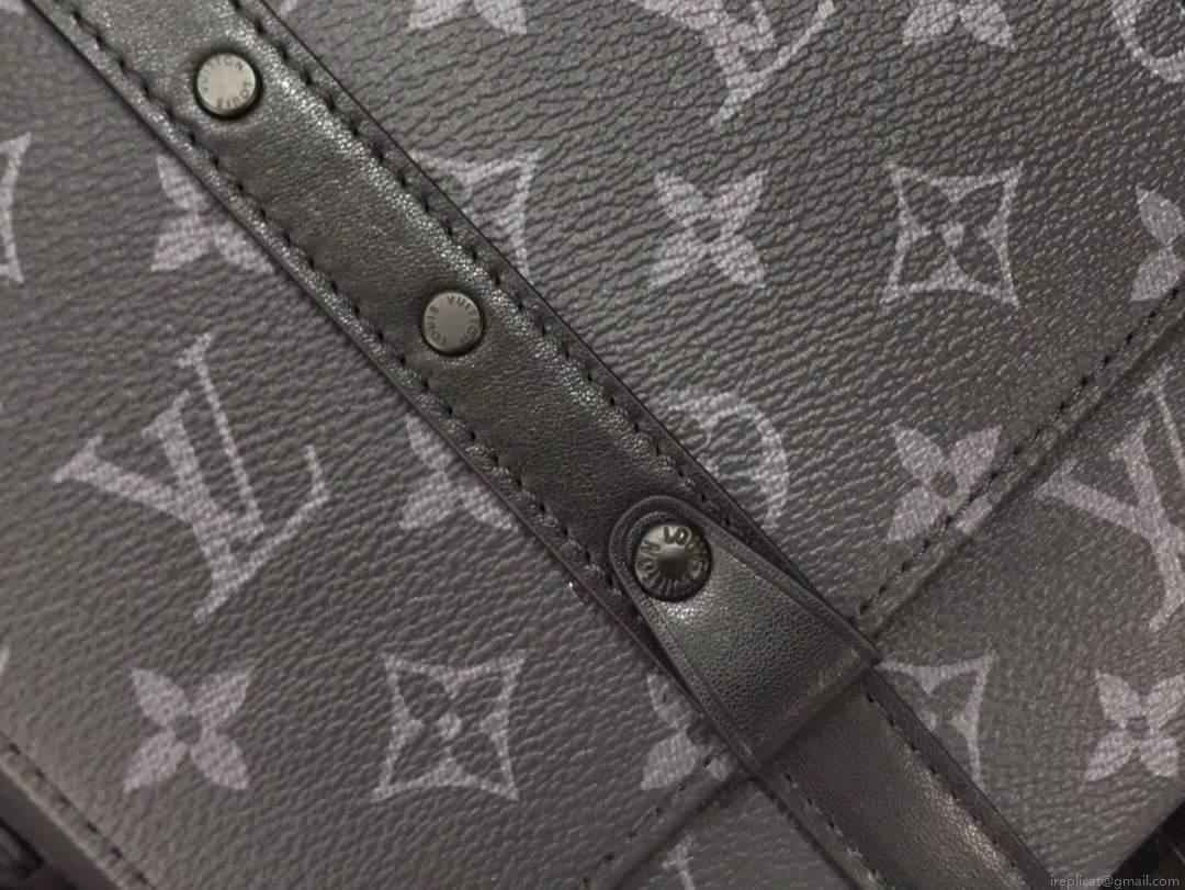 LV M45727 Louis Vuitton Trunk Messenger PM Rectangular Bag Monogram