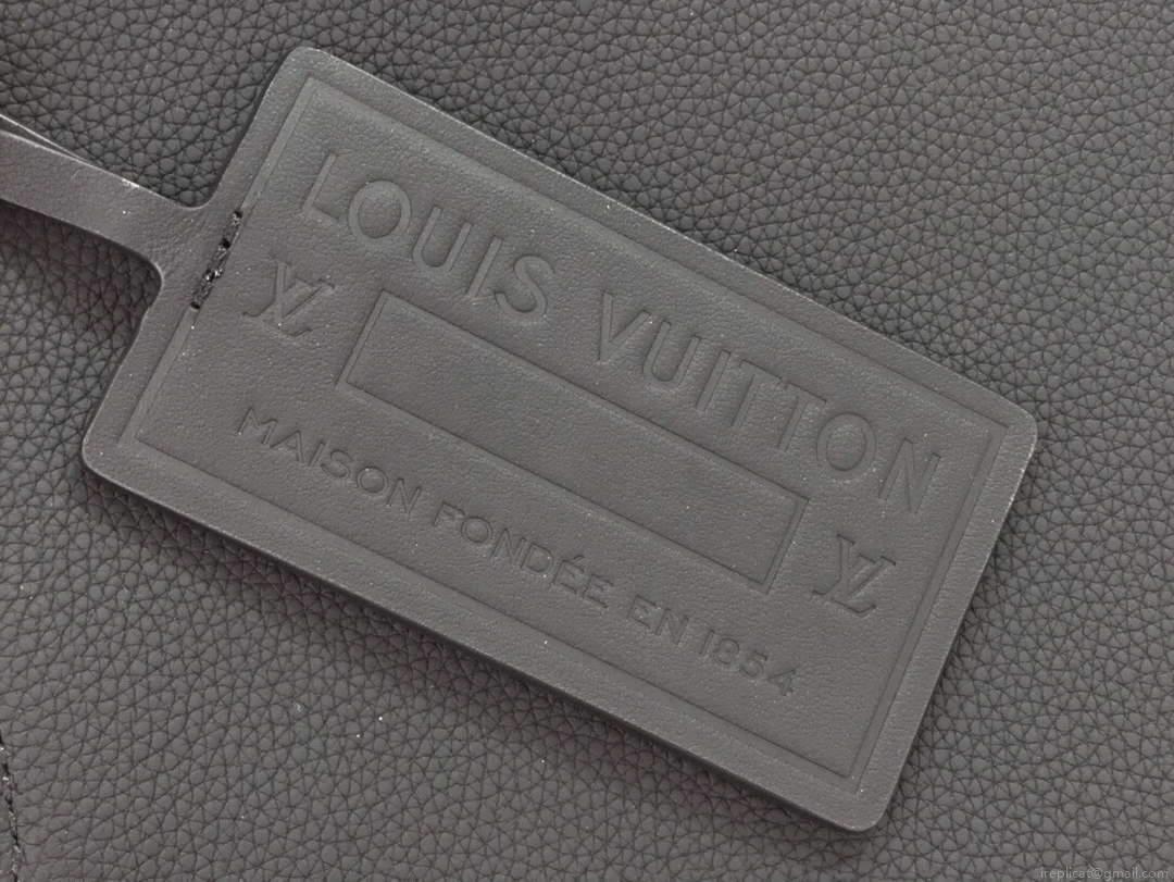 LV M57080 Louis Vuitton Messenger Bag Black Grained Calf Leather