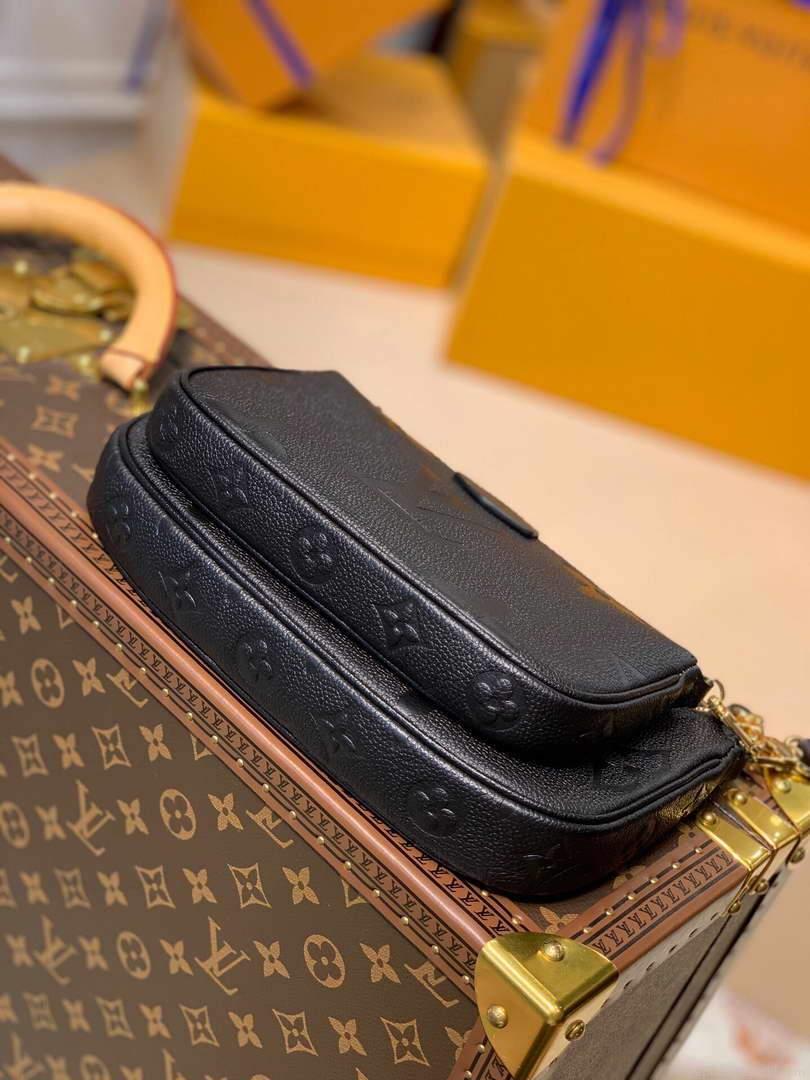 LV M80399 Louis Vuitton M80447 Multi Pochette Accessoires Bag Black