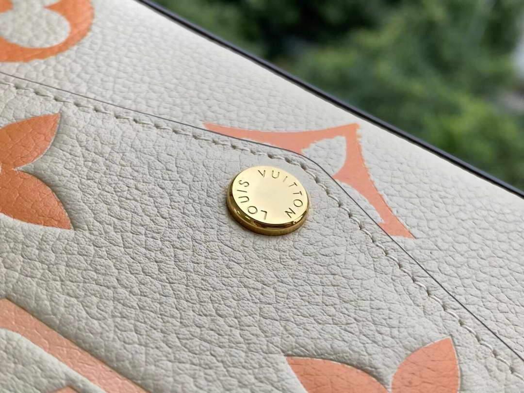 LV M80498 Louis Vuitton Félicie Pochette Bag Cream