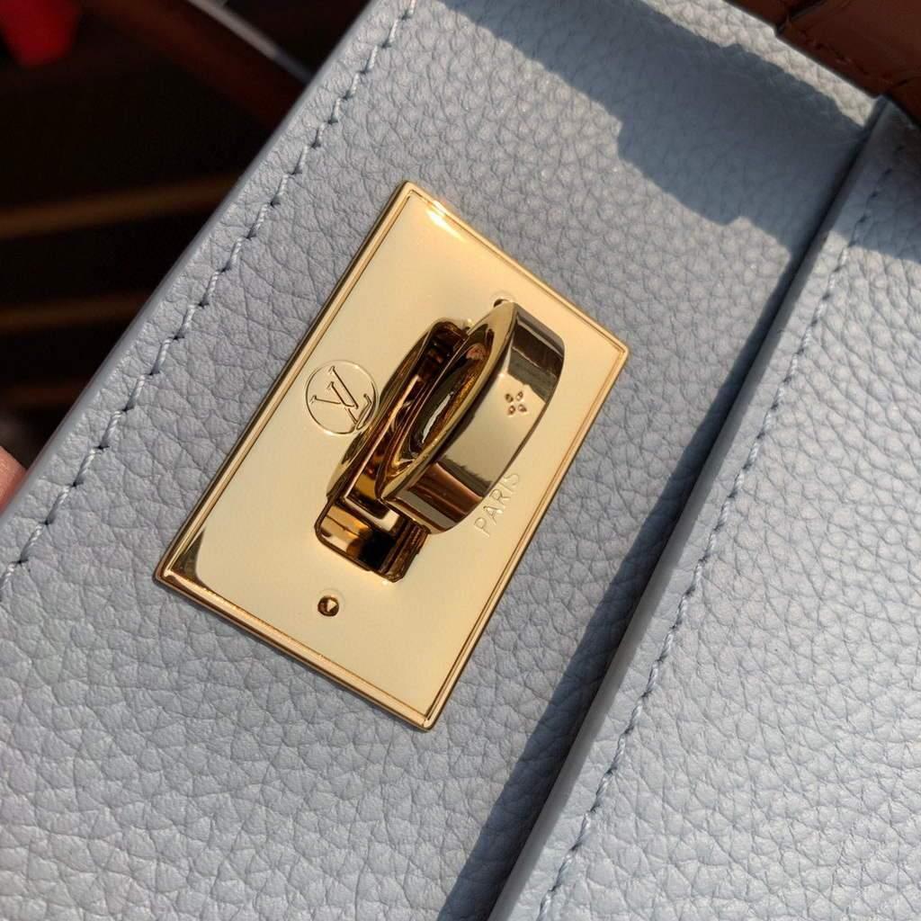 Louis Vuitton M55302 LV M53823 on my side MM M53825 High end Leathers Bag Lake Blue