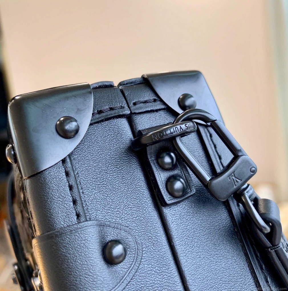 LV M20353 Louis Vuitton Petite Malle Handbag Black