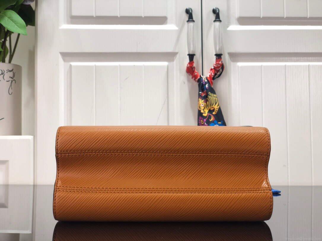 LV M59686 Louis Vuitton Twist MM Gold Miel Brown