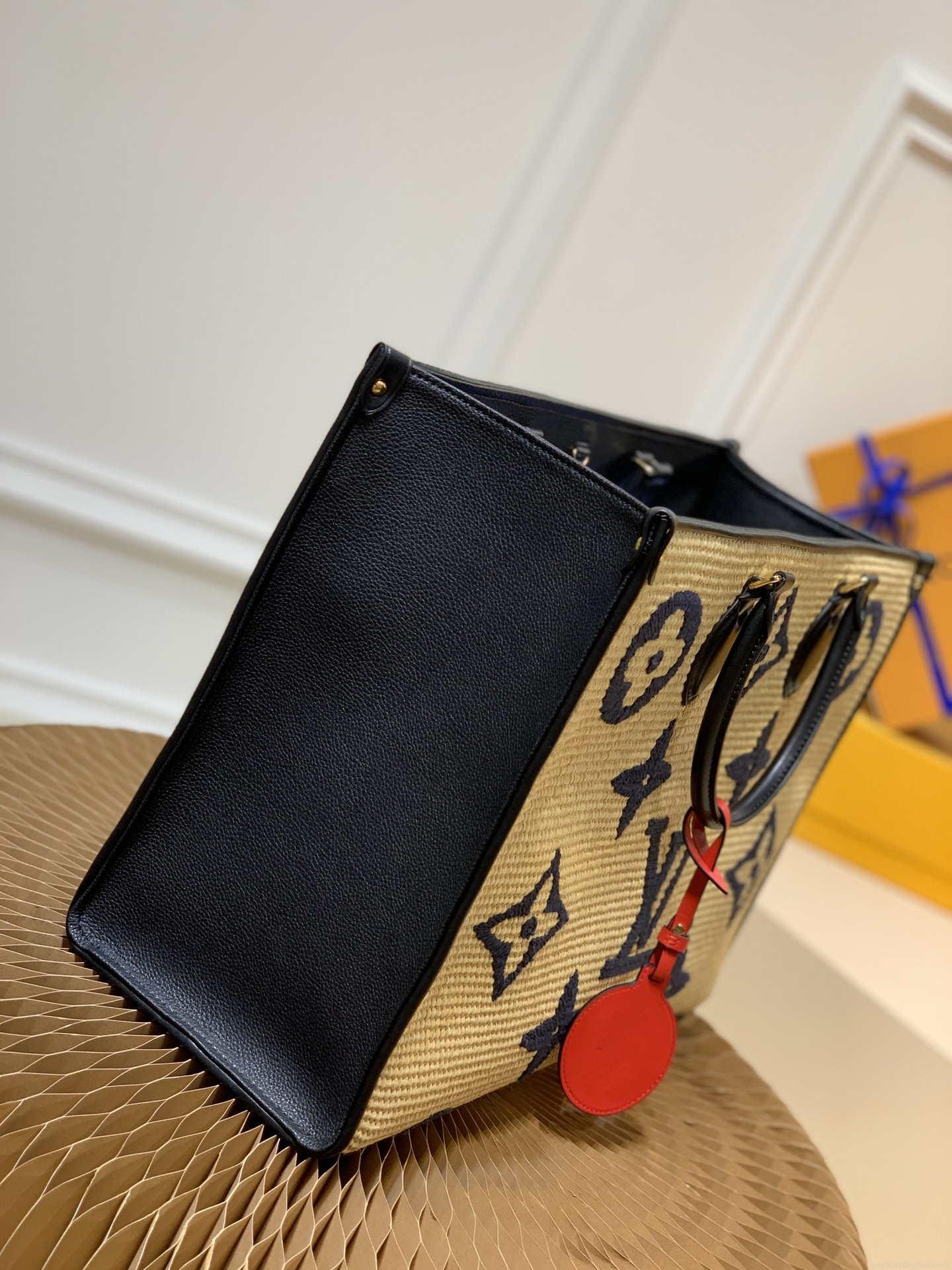 LV M57644 Louis Vuitton Onthego GM Tote Bag Black