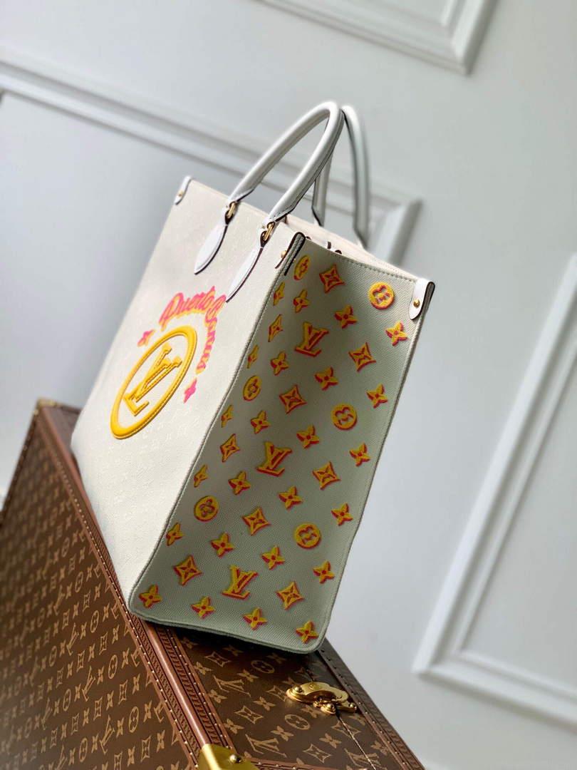 LV M46076 Louis Vuitton Onthego GM Tote Bag White leather