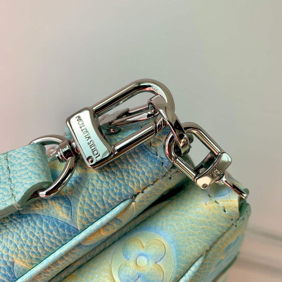 LV M46180 Louis Vuitton Multi Pochette Accessoires Vert d’eau Green
