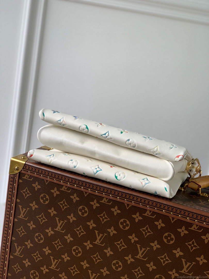 LV M21209 Louis Vuitton Coussin PM Handbag White