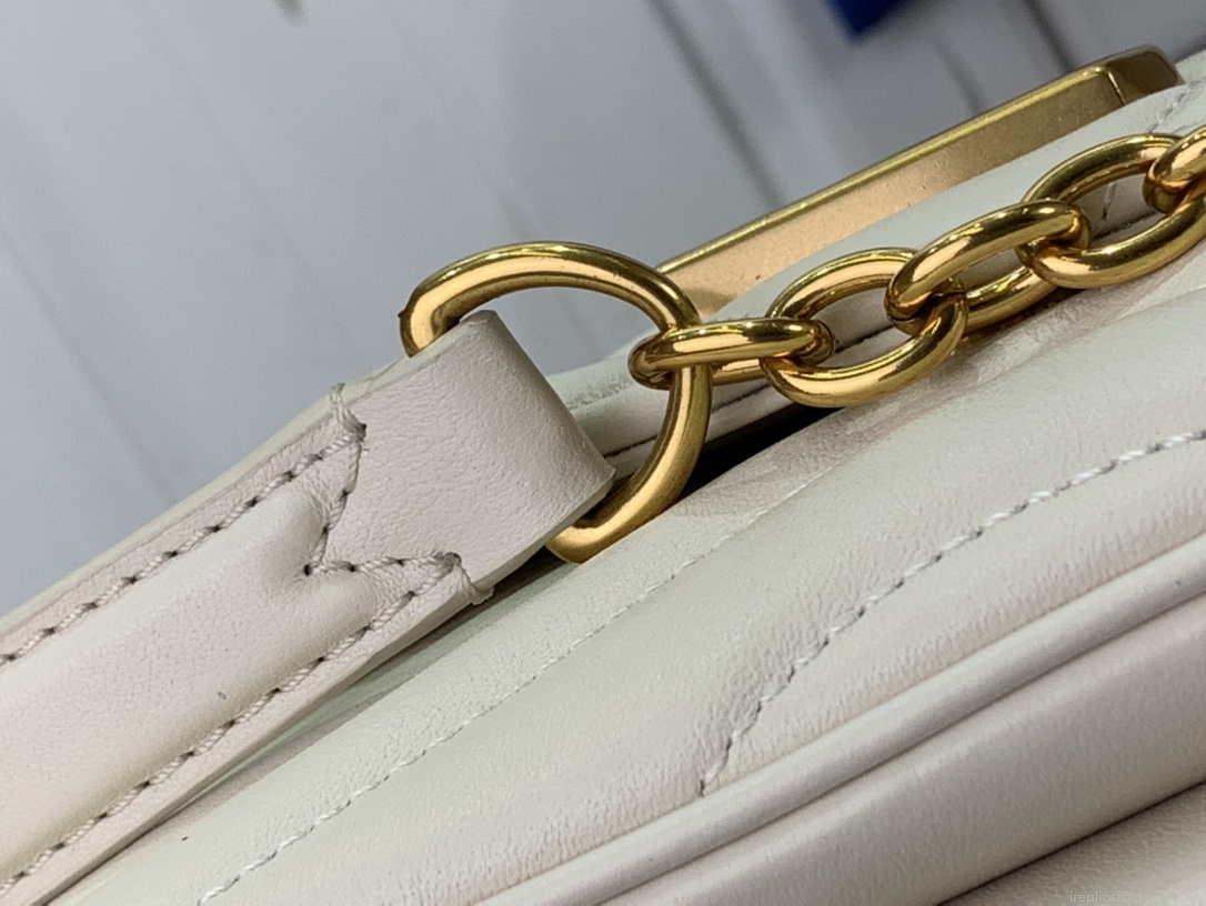 LV M20687 Louis Vuitton New Wave Multi-Pochette Leather M20838 White