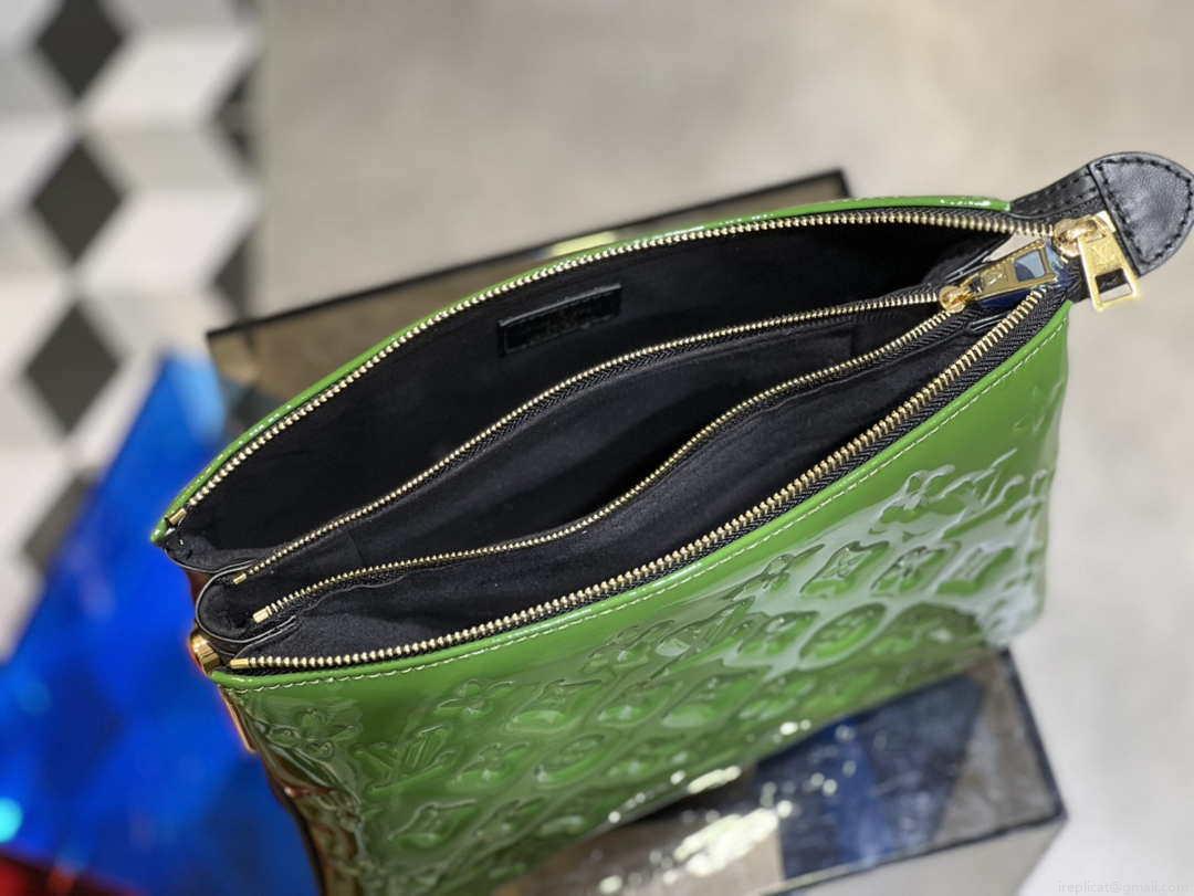 LV M20565 Louis Vuitton Coussin PM Bag Patent calfskin Green