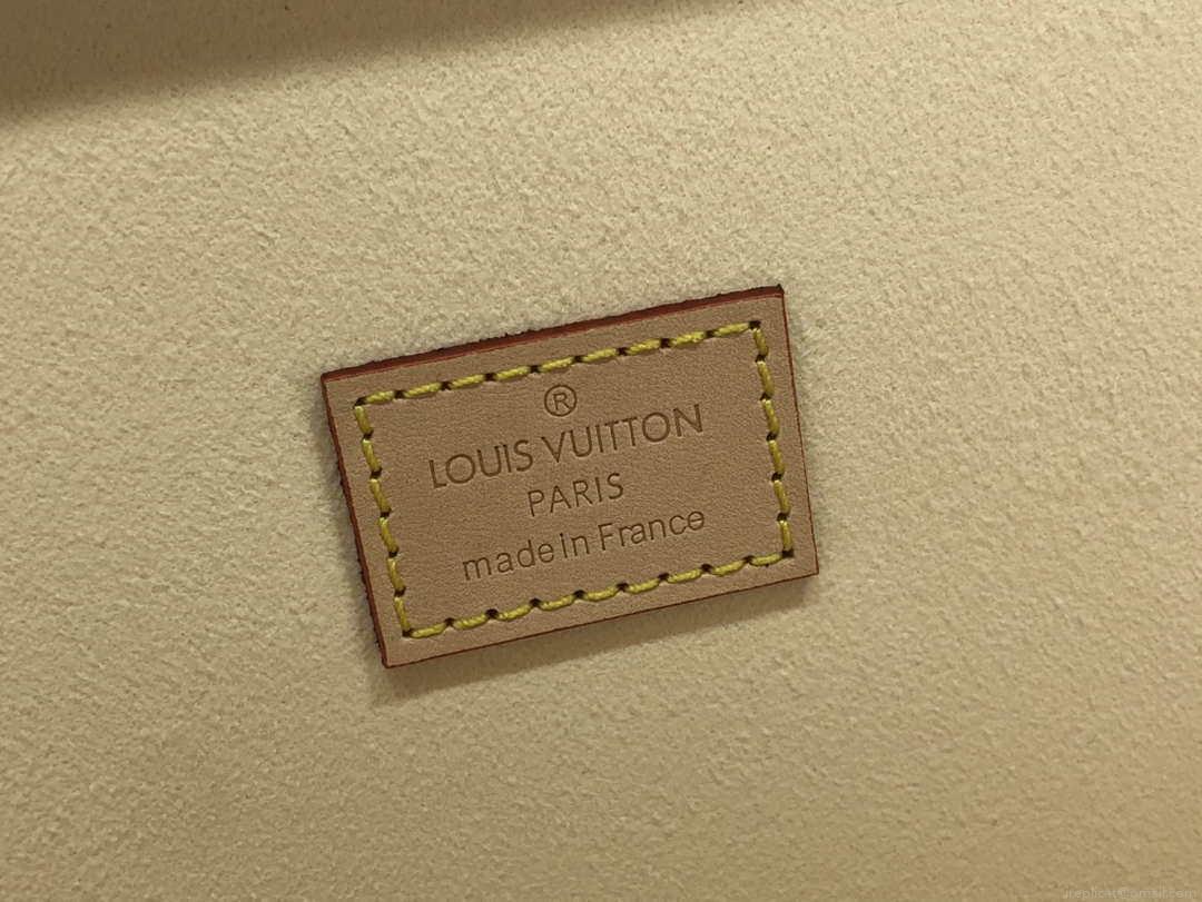 Louis Vuitton LV M20209 Coffret Accessoires Monogram Beige