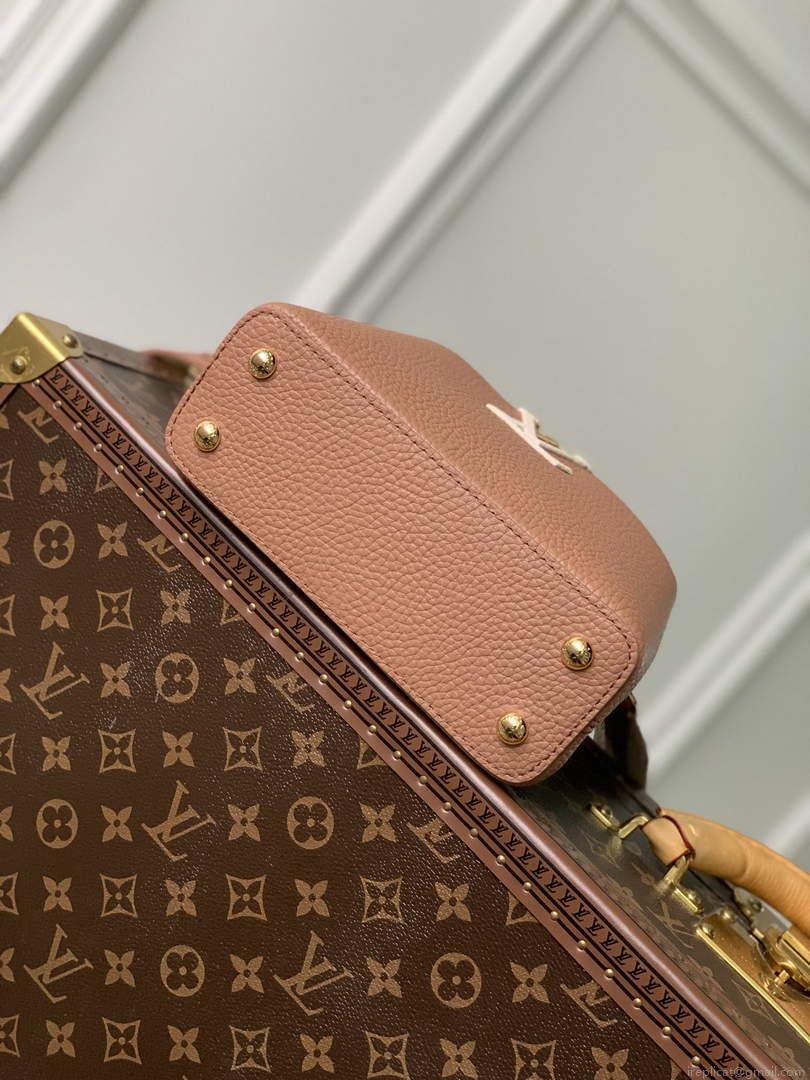 LV M21045 Louis Vuitton Capucines Mini Handbag Trianon Pink / Greige