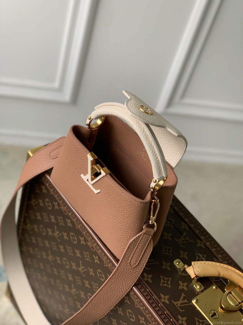 LV M21045 Louis Vuitton Capucines Mini Handbag Trianon Pink / Greige
