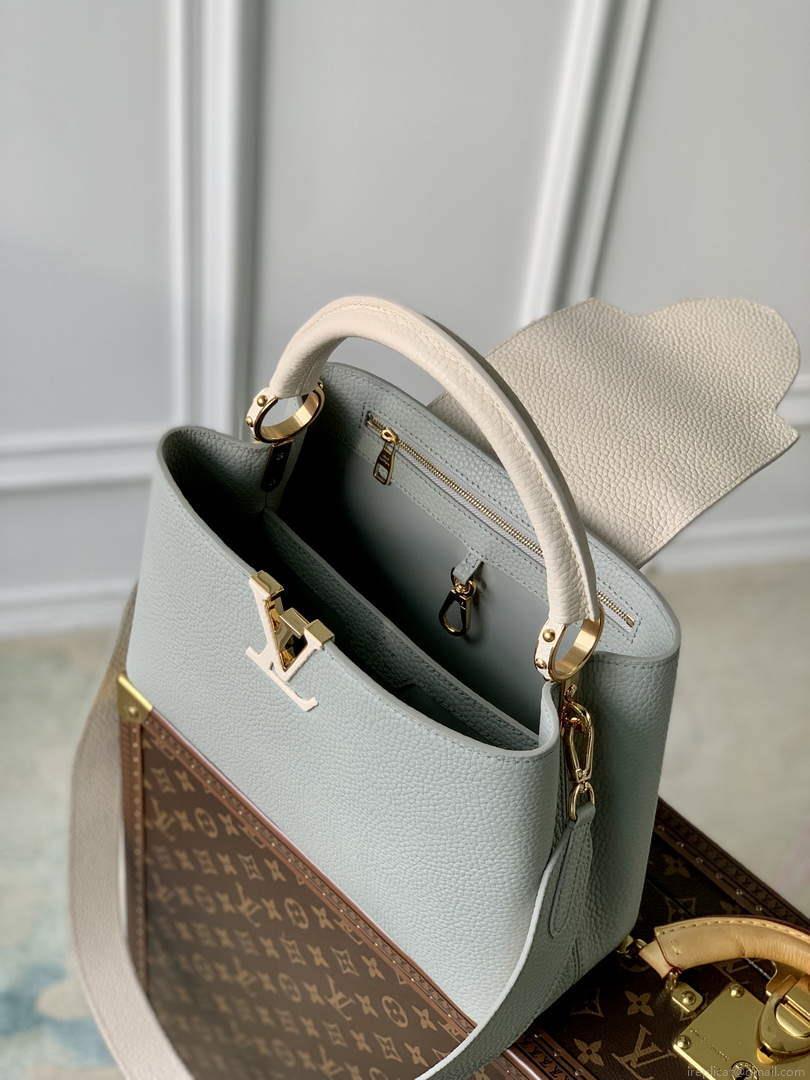LV M21296 Louis Vuitton Capucines MM Bag Steeple Gray / Greige