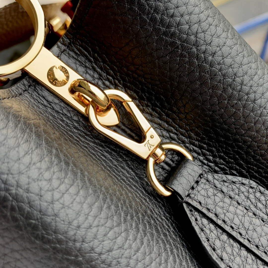 LV M21043 Louis Vuitton Capucines MM Handbag Black / Greige Doux / Scarlet