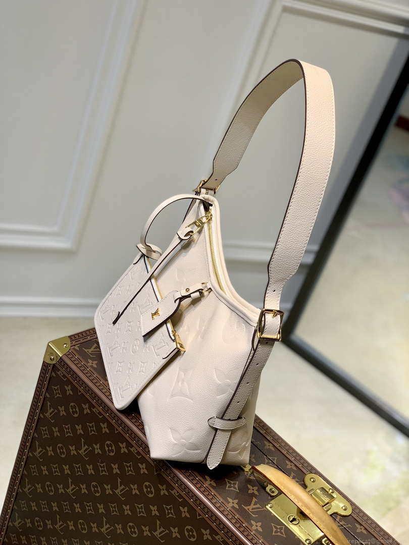 Louis Vuitton M46293 LV Carryall PM monogram Crème Biege