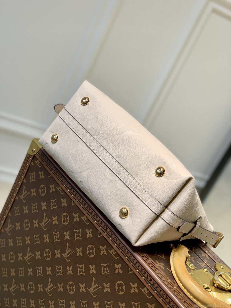 Louis Vuitton M46293 LV Carryall PM monogram Crème Biege