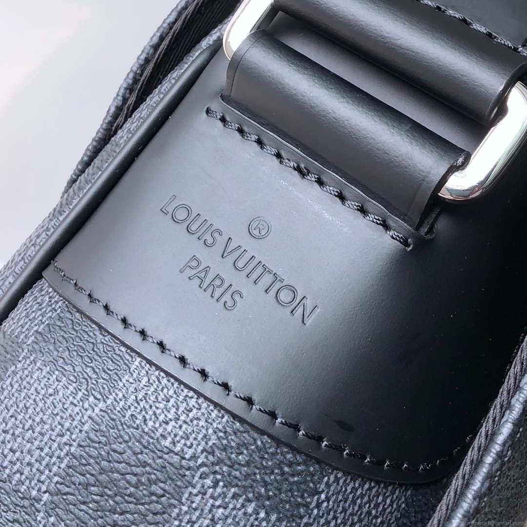 Louis Vuitton N41029 District MM Damier graphite Black