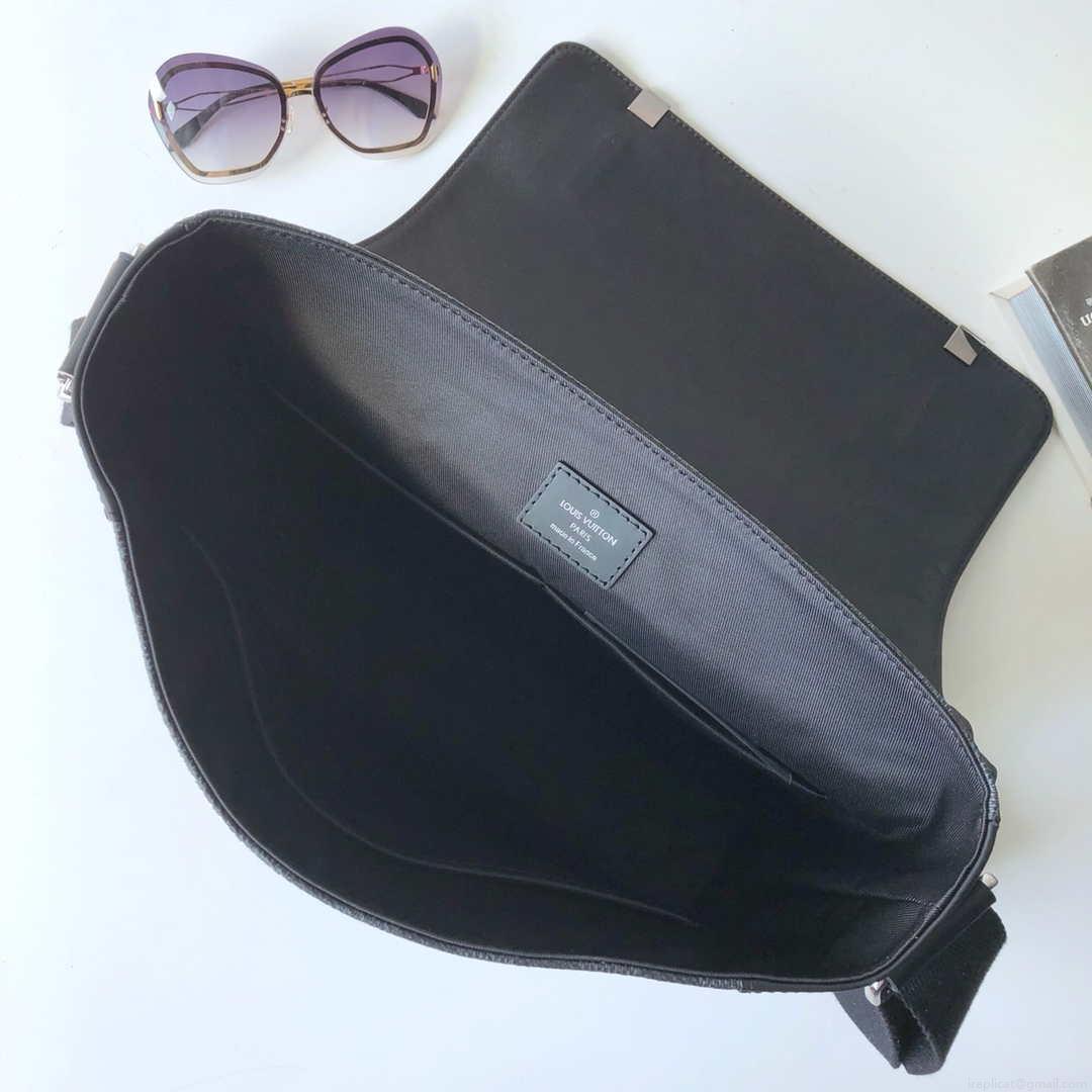 Louis Vuitton N41029 District MM Damier graphite Black