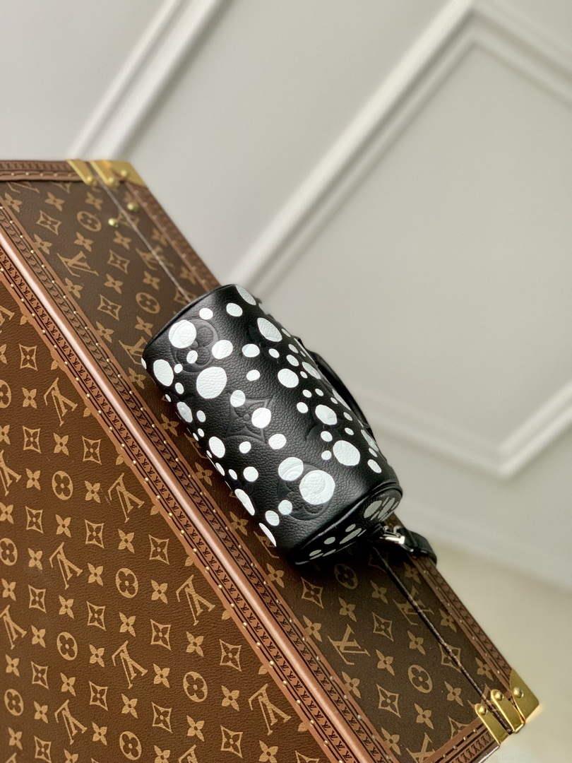 LV M81910 Louis Vuitton LV x YK Nano Speedy Bag Black and white