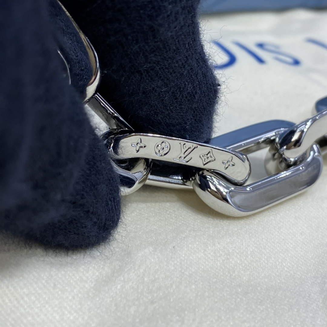 LV M21282 Louis Vuitton Coussin PM Bag navy blue