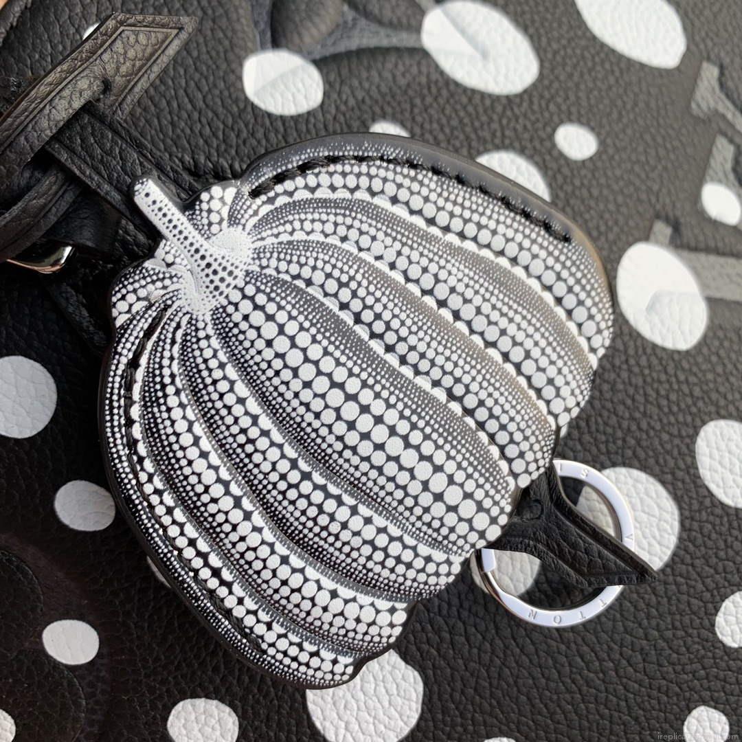 LV M46389 Louis Vuitton LV x YK OnTheGo MM Bag Black White