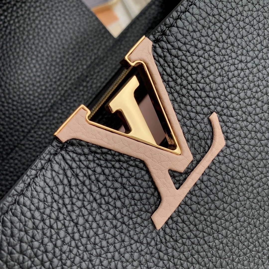 LV M21641 Louis Vuitton Capucines MM Handbag Black