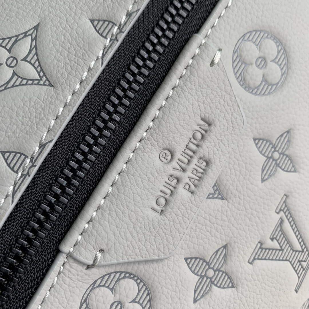 LV M46557 Louis Vuitton Discovery Backpack Bag Anthracite Gray
