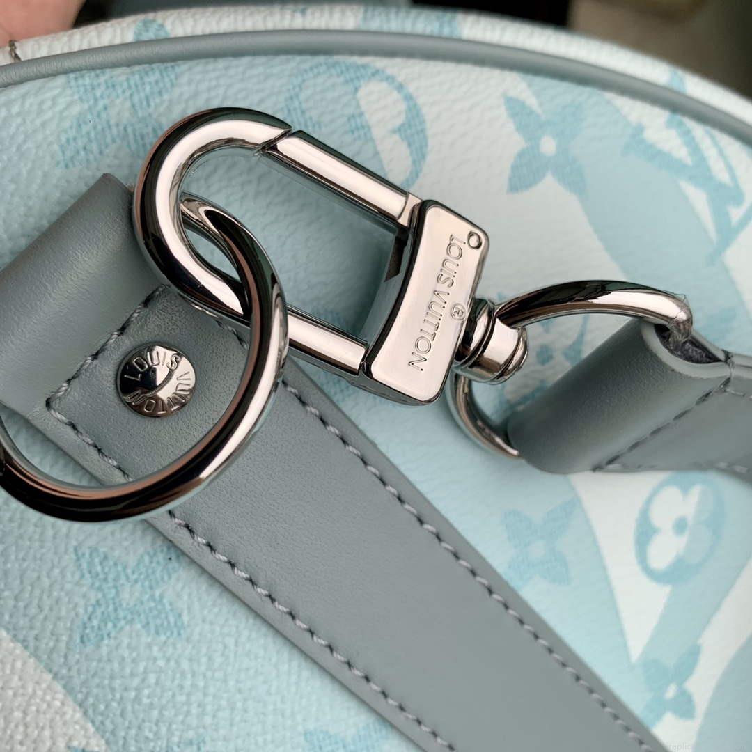 LV M22570 Louis Vuitton Keepall Bandoulière 50 Bag Crystal Blue
