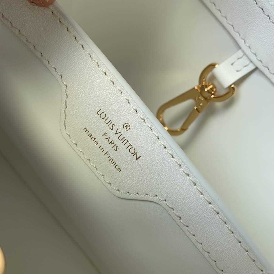 LV M22863 Louis Vuitton Capucines MM Handbag White