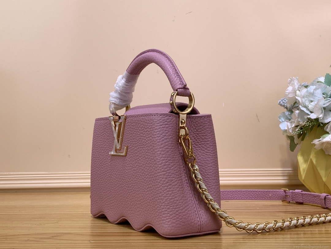 LV M22122 Louis Vuitton Capucines Mini Handbag Pink